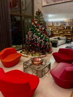 Need help transforming your home or office into Christmas magic?
DM to reserve your tree decorating slot.