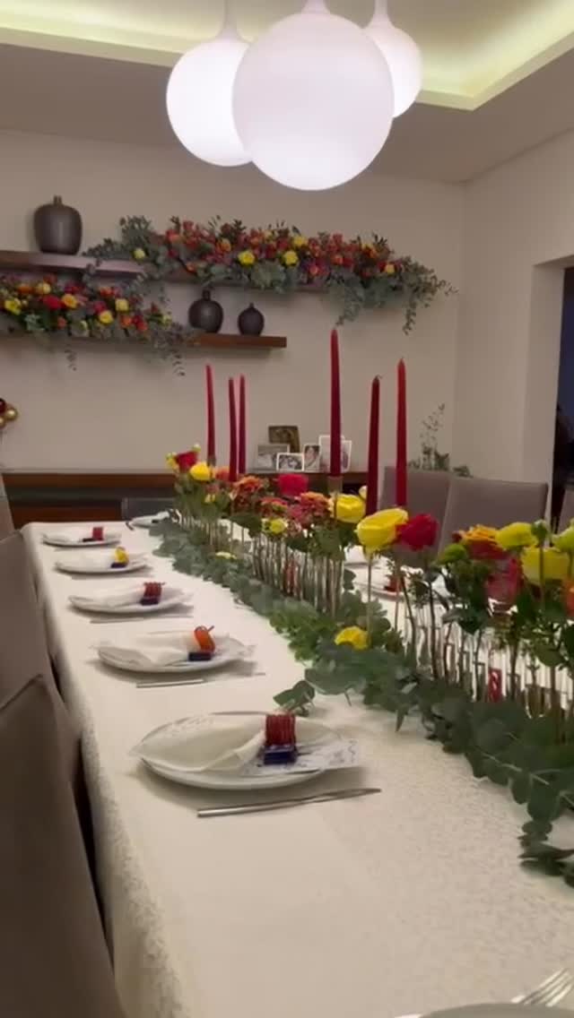 Soft Christmas tones and elegant lines set the scene for a warm and intimate Christmas engagement celebration.