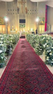 Straight out of a dream 💭
Book your First Communion decoration before the season fills up.
